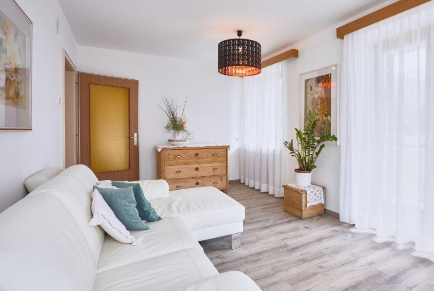 Apartmenthaus Haringer Novacella 外观 照片